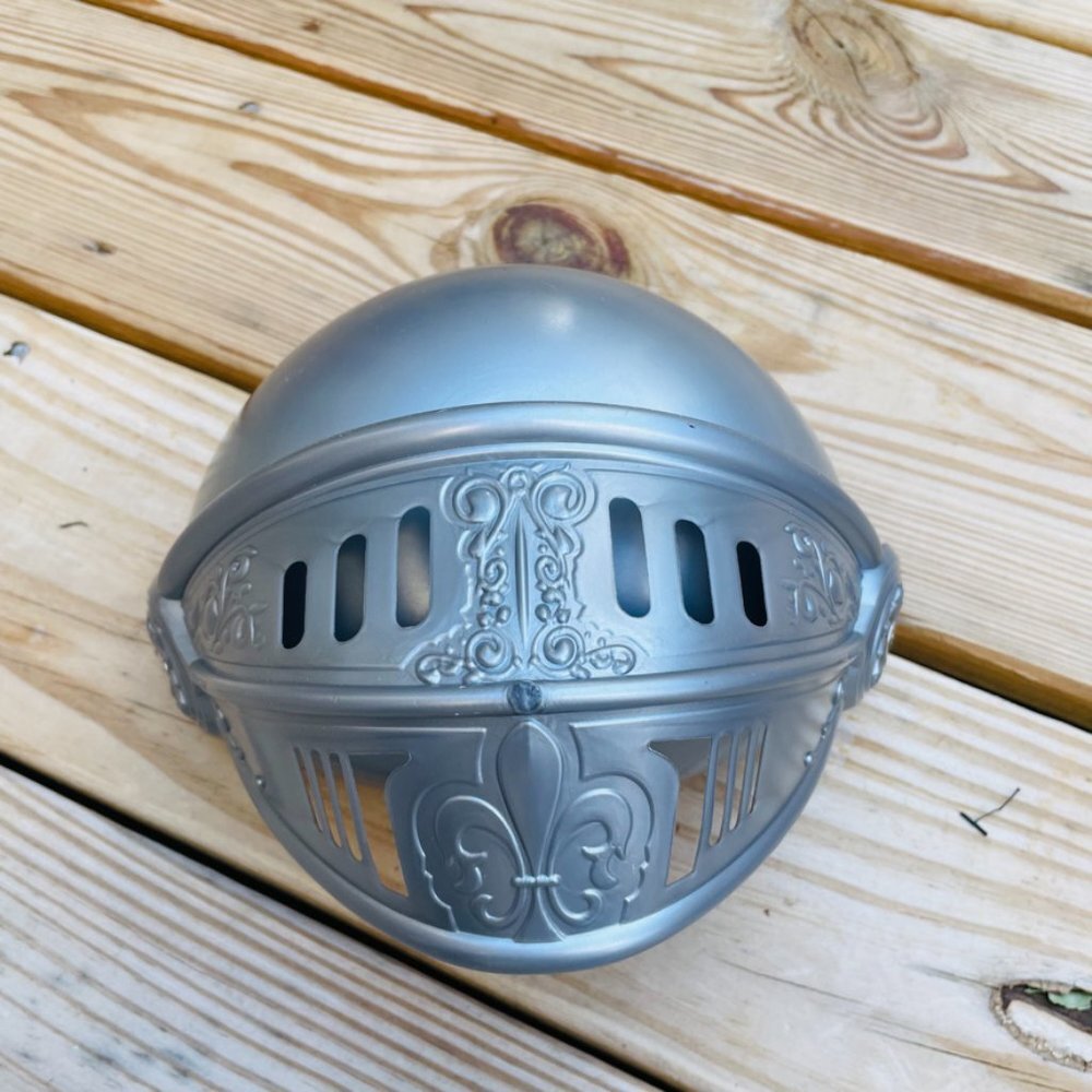 KIDS COSTUME: Mid-Evil Knights Vest & Helmet /Renaissance era - Picture 4 of 10